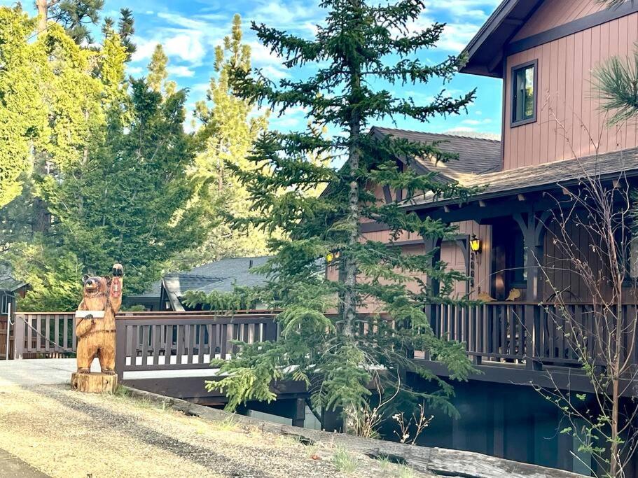 فيلا Luxury Joyful Bear Cabin With View, بيغ بير لاكي، سان بيرناردينو، كاليفورنيا المظهر الخارجي الصورة