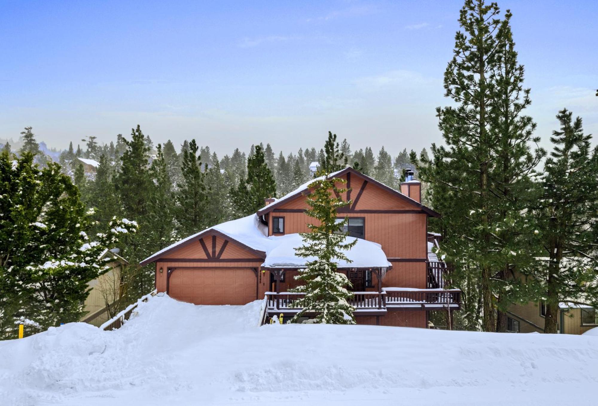 فيلا Luxury Joyful Bear Cabin With View, بيغ بير لاكي، سان بيرناردينو، كاليفورنيا المظهر الخارجي الصورة